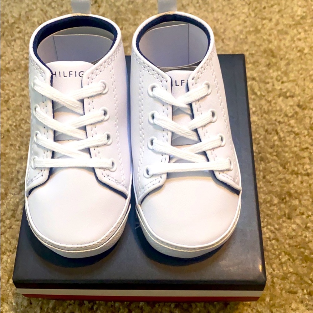 TOMMY HILFIGER BOYS SHOES